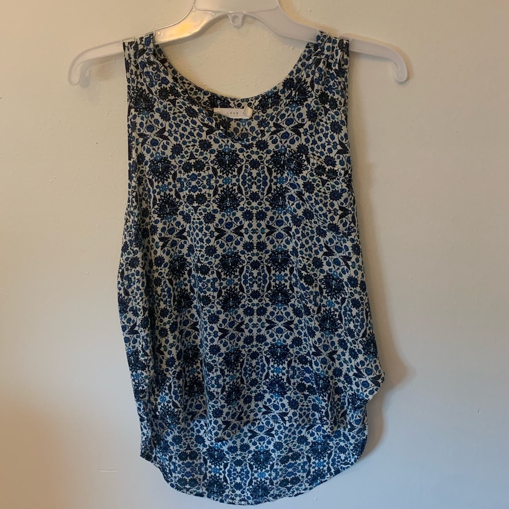 Lush sleeveless blouse size S
